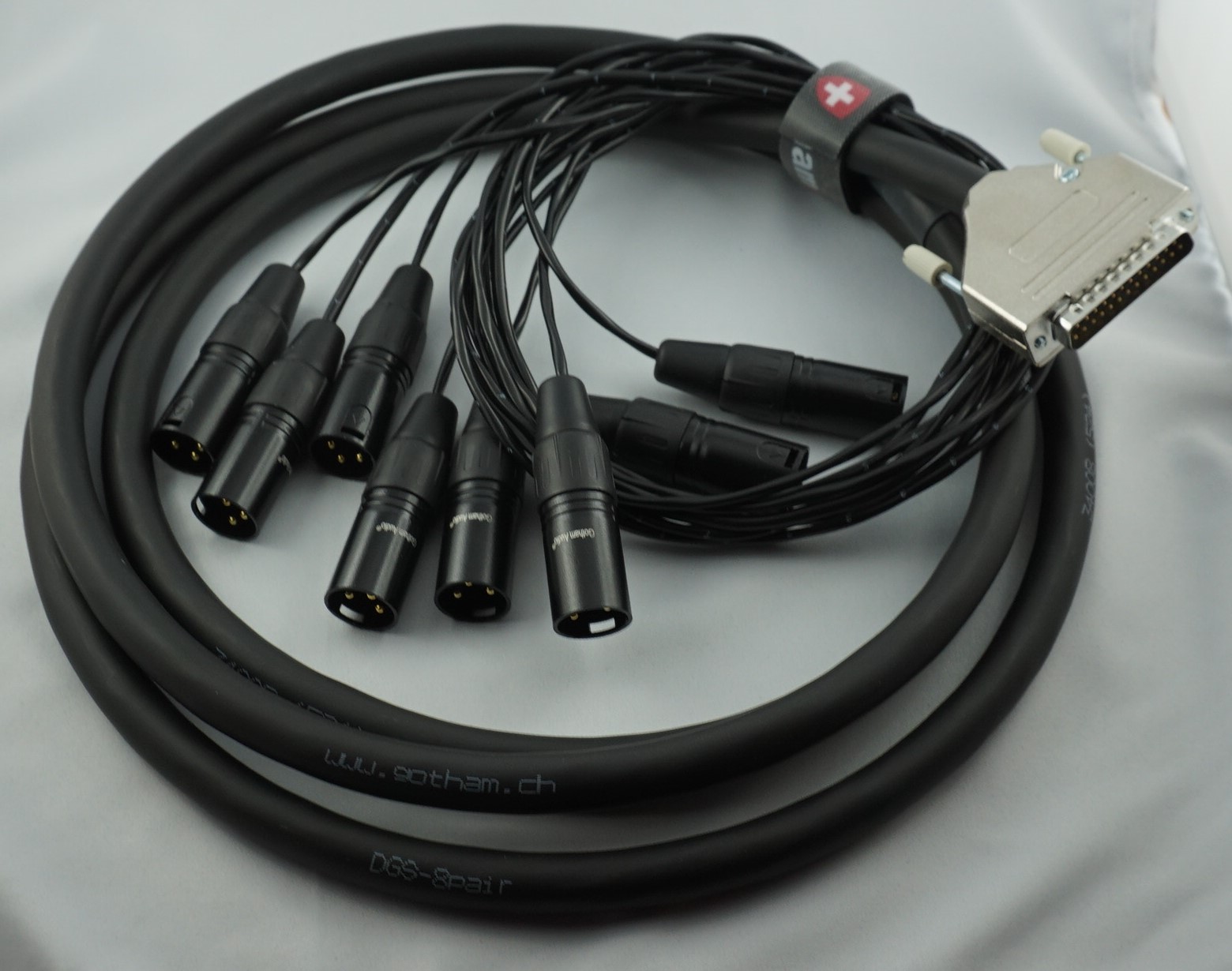 Gotham DGS-8 Pair, Dsub-XLRm, 0,5m